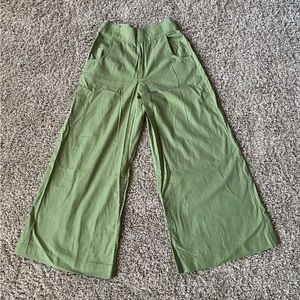 Free People Avocado Green Cotton High Waisted Cropped Pants